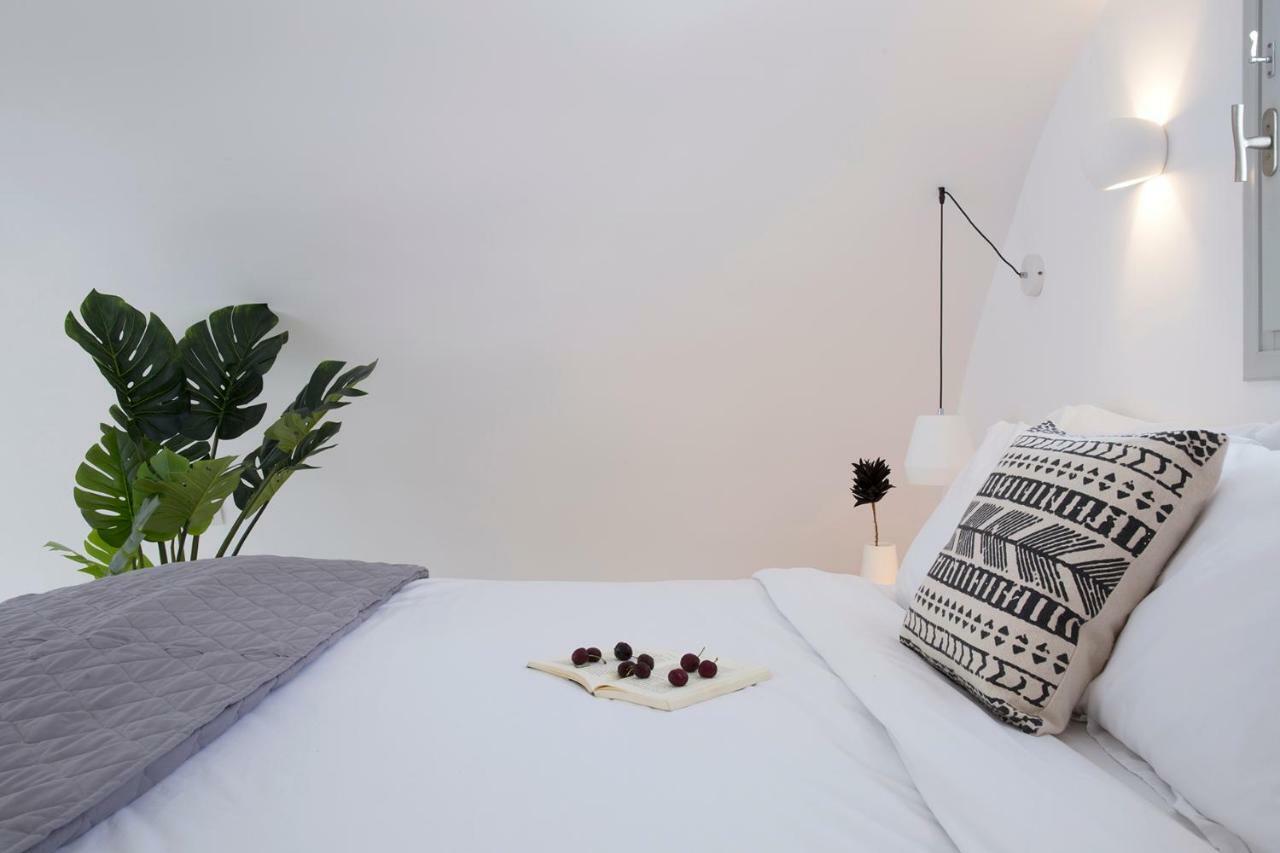 June Twenty Suites Karterados  Dış mekan fotoğraf